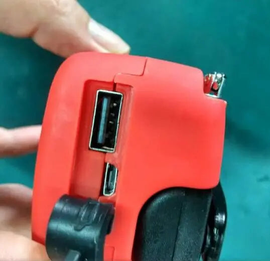 Solar Hand Crank USB Charging Radio Flashlight Creole-boutique