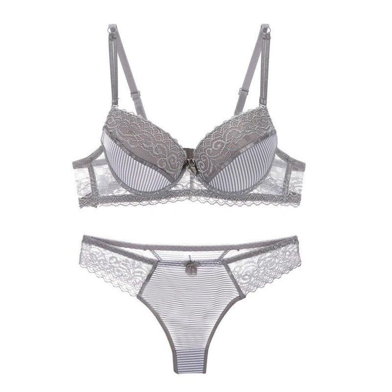 Ensemble de Lingerie Rayé en Dentelle avec Soutien-Gorge et Culotte